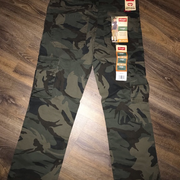 Wrangler - boys army cargo pants - Picture 3 of 4